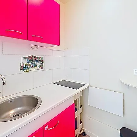 Avec Terrasse, Parking Et Wifi, 4 Pers. A Franceville - Fr-1-465-98 *